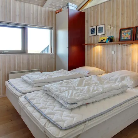 Alim - 300m From The Sea By Interhome * Lakolk