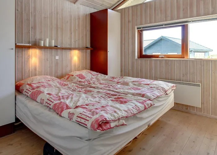 Alim - 300m From The Sea By Interhome * Lakolk