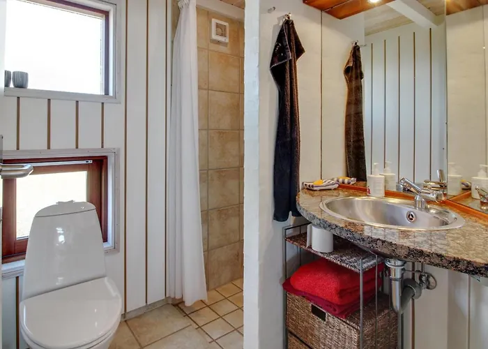 Alim - 300m From The Sea By Interhome